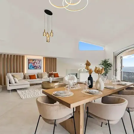 Luxurious High-end With Panoramic Sea Views Over The Bay Of Cannes Mandelieu