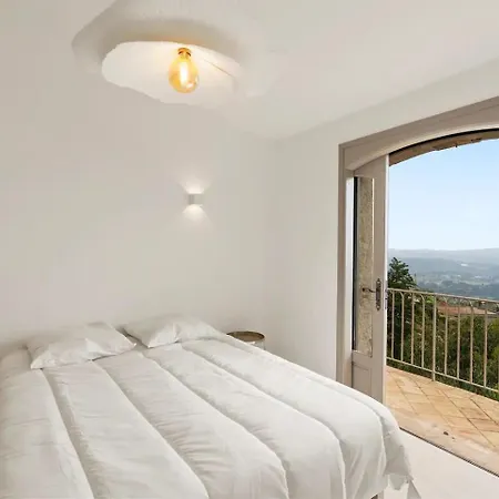Szálloda Luxurious High-end With Panoramic Sea Views Over The Bay Of Cannes 4*